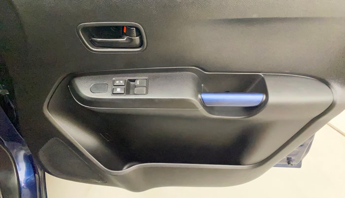 2022 Maruti IGNIS SIGMA 1.2, Petrol, Manual, 10,231 km, Driver Side Door Panels Control