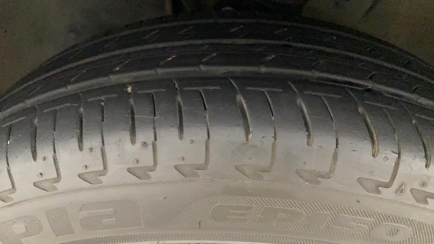 2022 Maruti IGNIS SIGMA 1.2, Petrol, Manual, 10,231 km, Left Front Tyre Tread