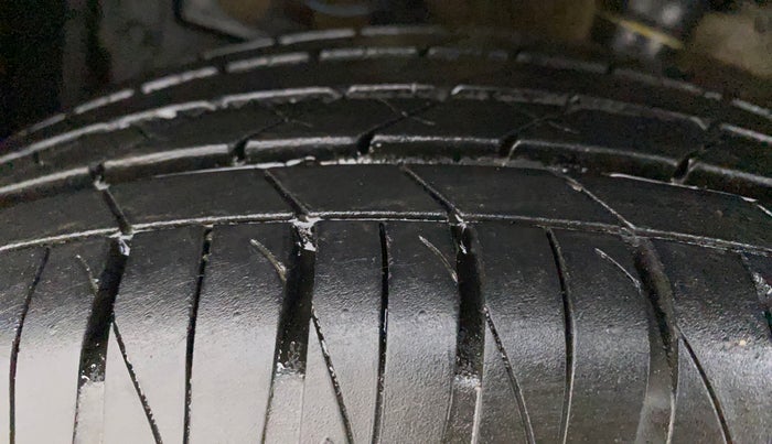 2022 Toyota URBAN CRUISER PREMIUM GRADE AT, Petrol, Automatic, 2,900 km, Left Front Tyre Tread