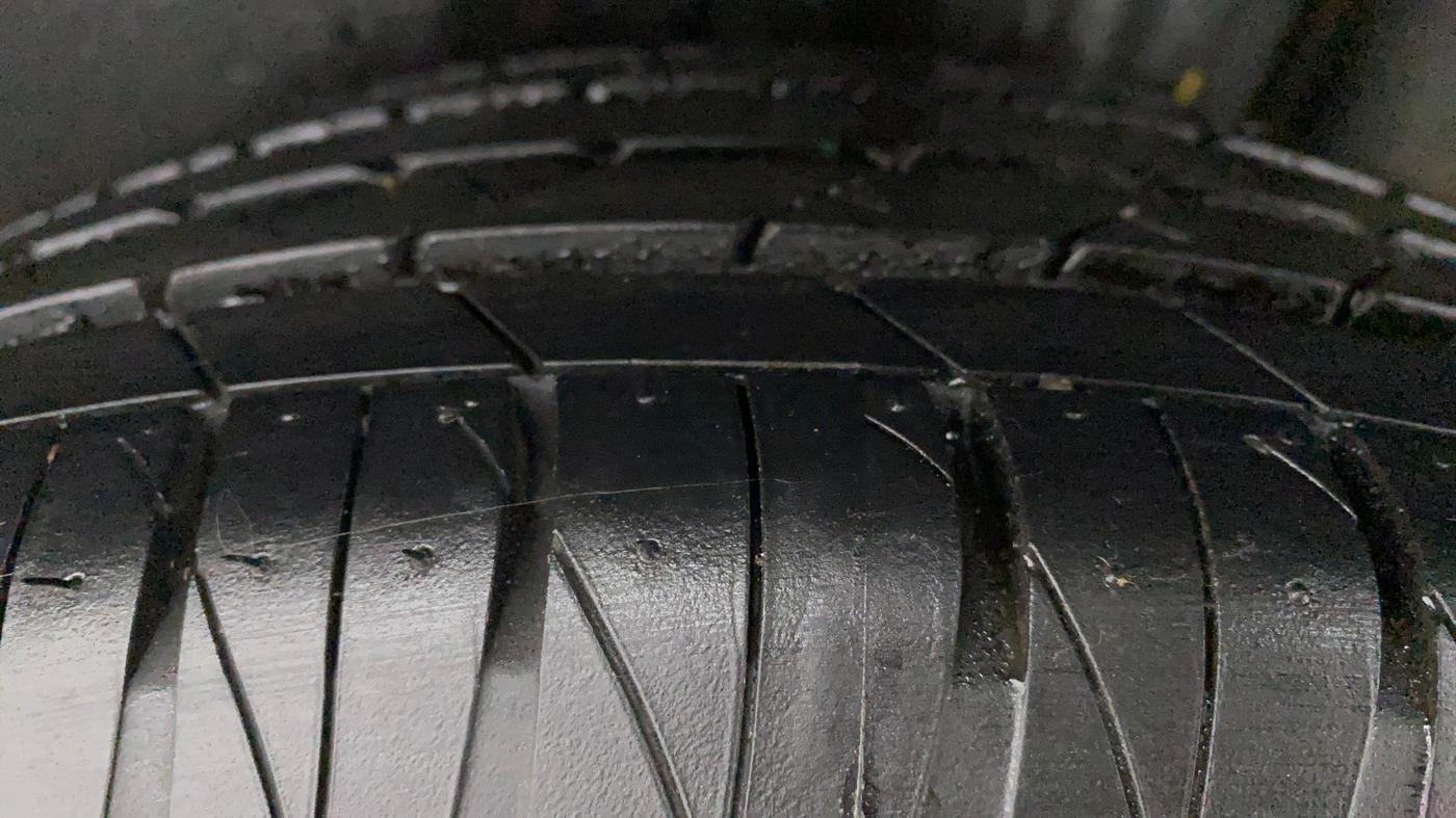 2022 Toyota URBAN CRUISER PREMIUM GRADE AT, Petrol, Automatic, 2,900 km, Left Rear Tyre Tread