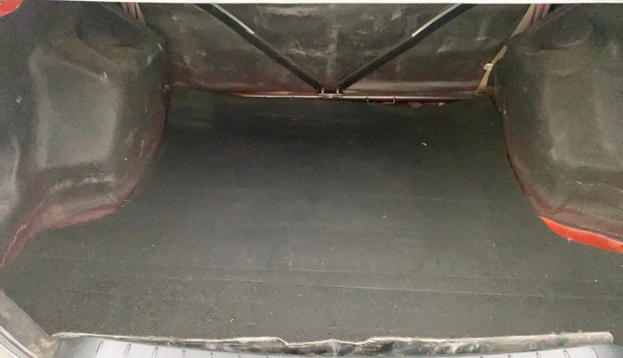 2014 Toyota Etios G, Petrol, Manual, 31,957 km, Boot Inside