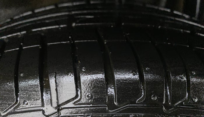 2022 Tata TIAGO NRG XZ AMT, Petrol, Automatic, 2,499 km, Left Rear Tyre Tread