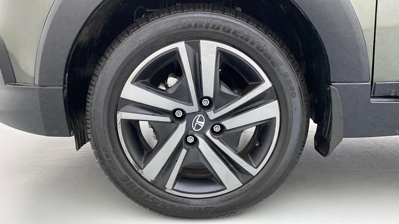 2022 Tata TIAGO NRG XZ AMT, Petrol, Automatic, 2,499 km, Left Front Wheel
