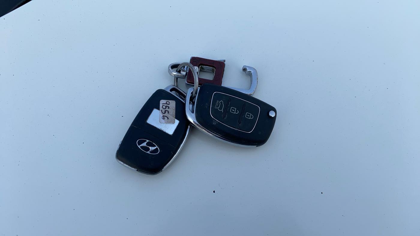 2016 Hyundai Verna 1.6 CRDI S, Diesel, Manual, 9,133 km, Key Close Up