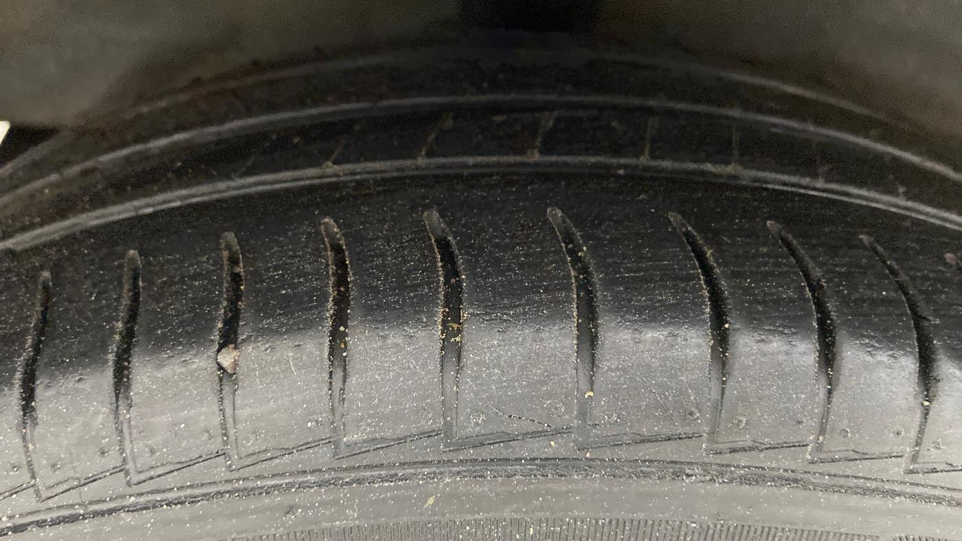 2019 Hyundai NEW SANTRO SPORTZ CNG, CNG, Manual, 39,957 km, Right Front Tyre Tread