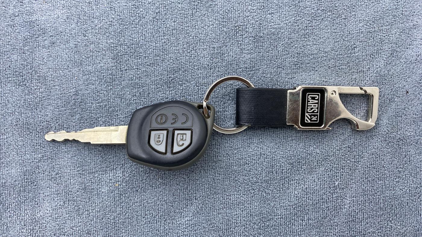 2018 Maruti Dzire VXI, Petrol, Manual, 29,115 km, Key Close Up