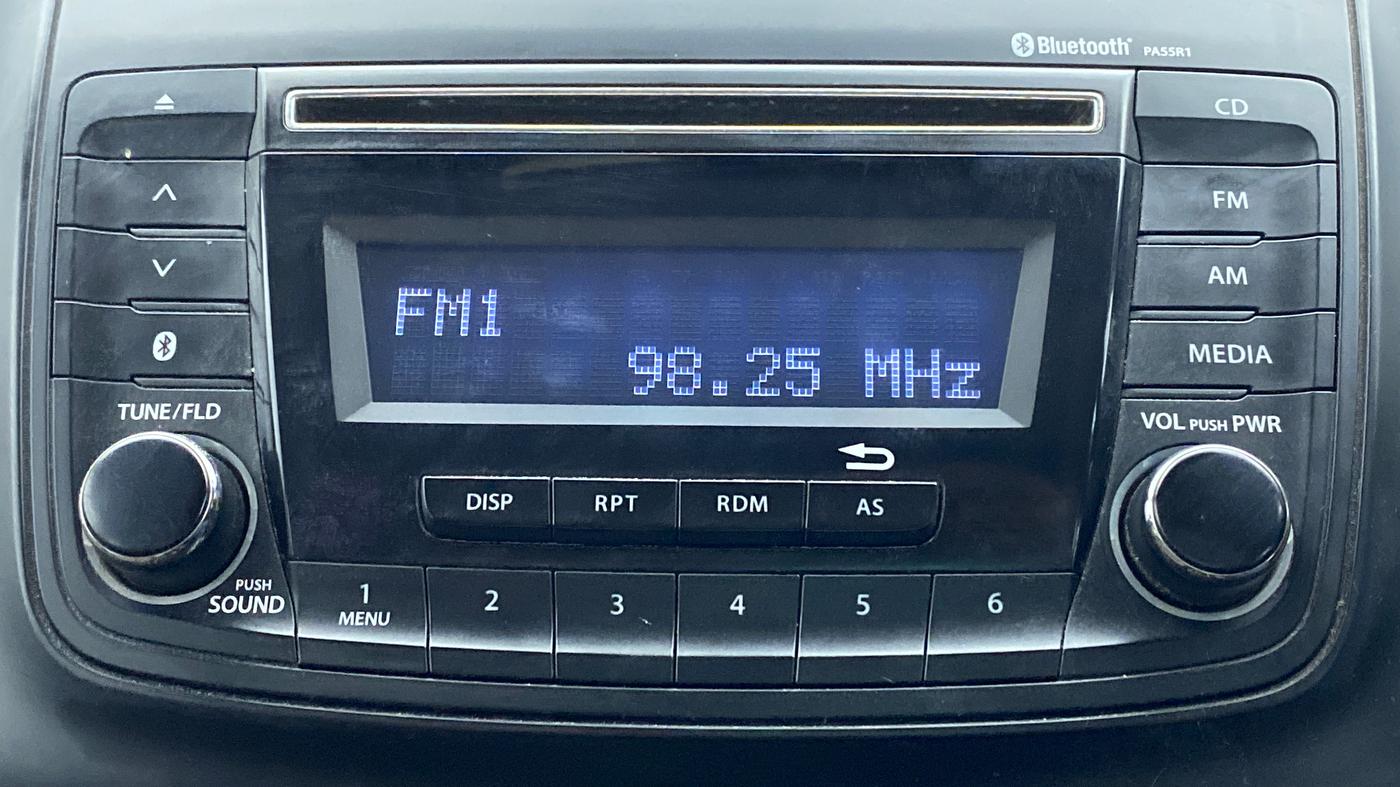 2018 Maruti Dzire VXI, Petrol, Manual, 29,115 km, Infotainment System