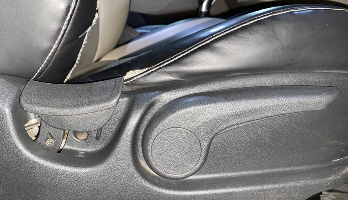 2022 Hyundai Verna SX 1.5 CRDI AT, Diesel, Automatic, 73,143 km, Driver Side Adjustment Panel