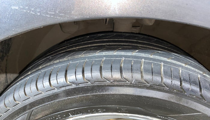 2022 Hyundai Verna SX 1.5 CRDI AT, Diesel, Automatic, 73,143 km, Left Front Tyre Tread