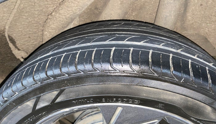 2022 Hyundai Verna SX 1.5 CRDI AT, Diesel, Automatic, 73,143 km, Left Rear Tyre Tread