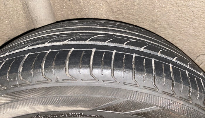 2022 Hyundai Verna SX 1.5 CRDI AT, Diesel, Automatic, 73,143 km, Right Rear Tyre Tread