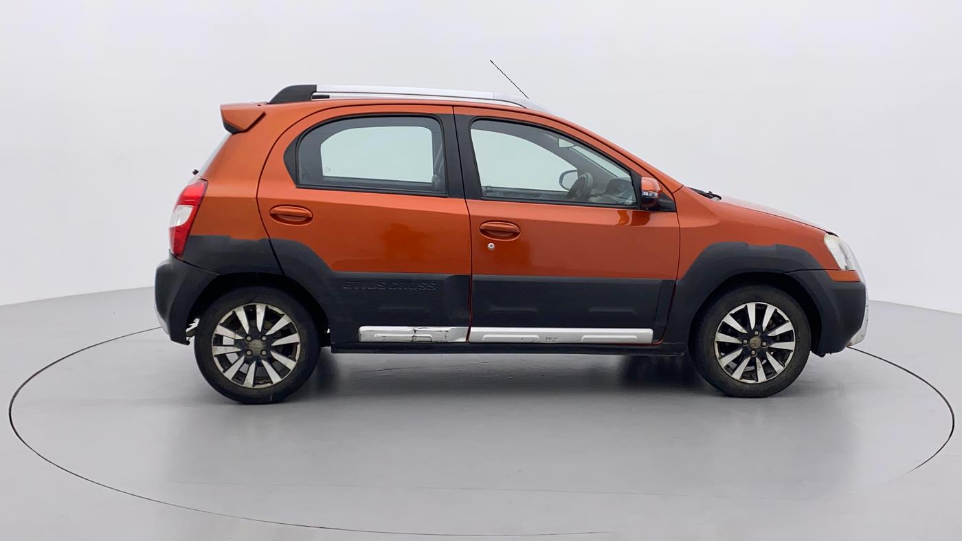 2016 Toyota Etios CROSS 1.2 G, Petrol, Manual, 56,689 km, Right Side View