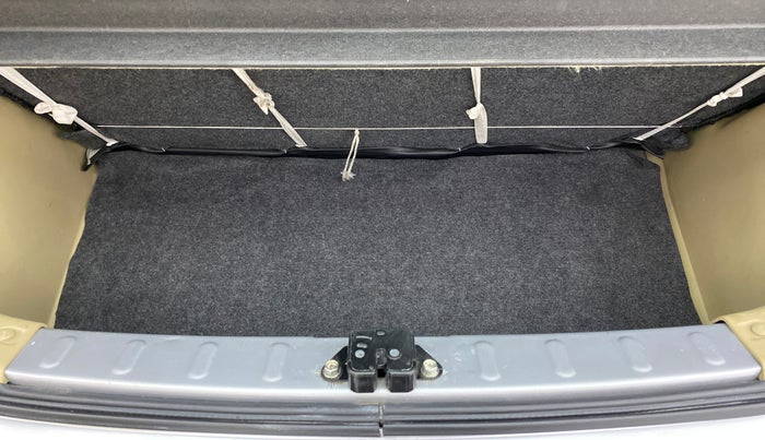 2015 Honda Brio 1.2 S MT I VTEC, Petrol, Manual, 38,940 km, Boot Inside