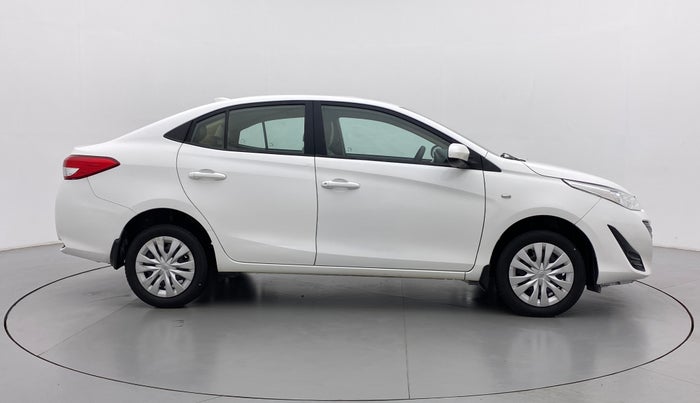2018 Toyota YARIS J CVT, Petrol, Automatic, 65,064 km, Right Side View
