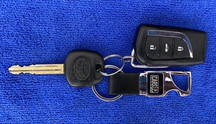 2018 Toyota YARIS J CVT, Petrol, Automatic, 65,064 km, Key Close Up