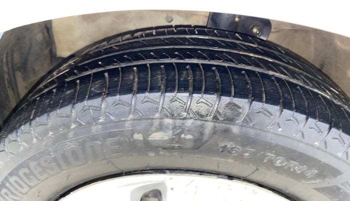 2019 Maruti Celerio VXI (O) CNG, CNG, Manual, 75,750 km, Left Front Tyre Tread