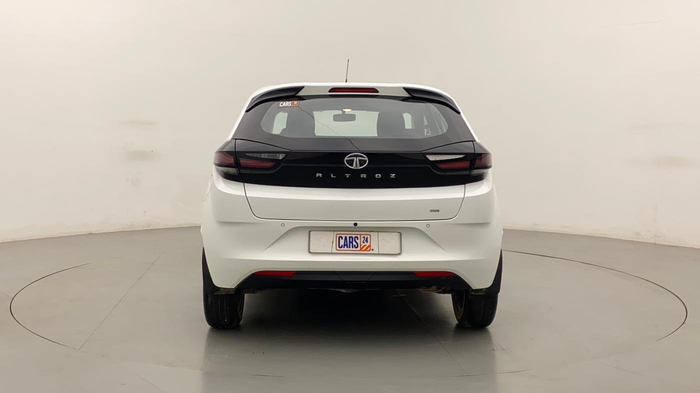 2022 Tata ALTROZ XMA PLUS PETROL, Petrol, Manual, 4,816 km, Back/Rear