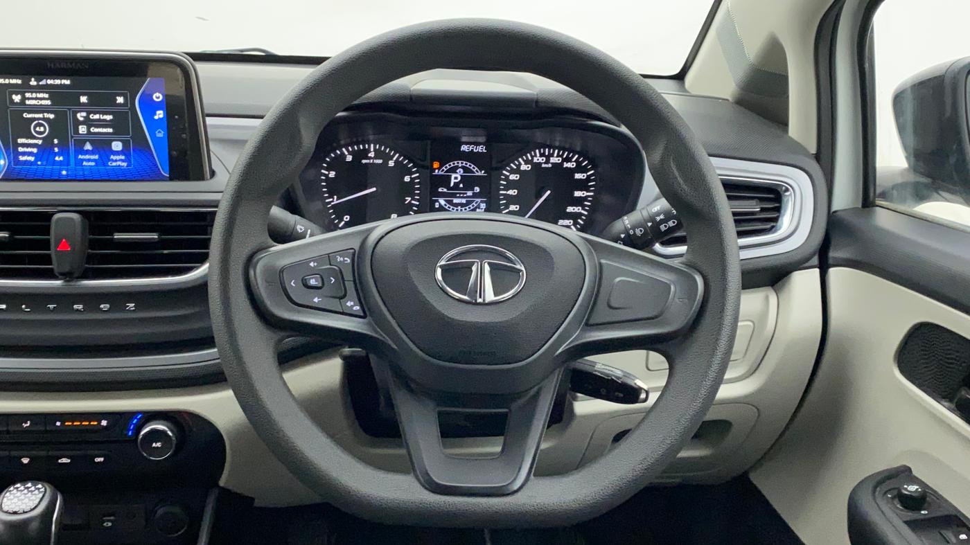 2022 Tata ALTROZ XMA PLUS PETROL, Petrol, Manual, 4,816 km, Steering Wheel Close Up