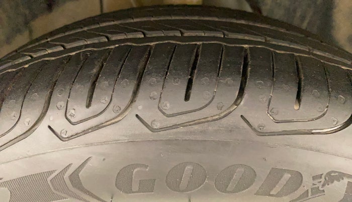 2022 Tata ALTROZ XMA PLUS PETROL, Petrol, Manual, 4,816 km, Right Front Tyre Tread