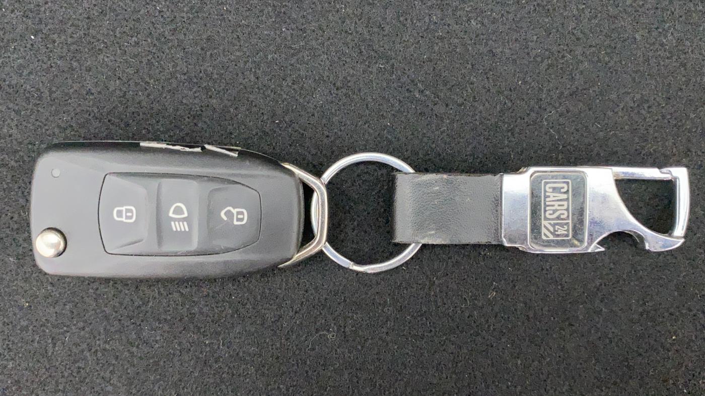 2022 Tata ALTROZ XMA PLUS PETROL, Petrol, Manual, 4,816 km, Key Close Up