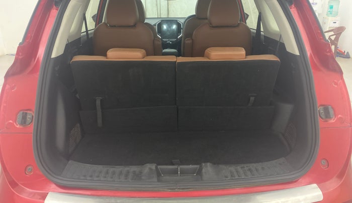 2020 MG HECTOR PLUS SHARP 1.5 PETROL TURBO DCT 6-STR, Petrol, Automatic, 62,570 km, Boot Inside