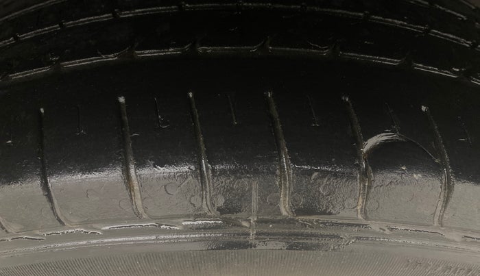 2020 MG HECTOR PLUS SHARP 1.5 PETROL TURBO DCT 6-STR, Petrol, Automatic, 62,570 km, Left Rear Tyre Tread