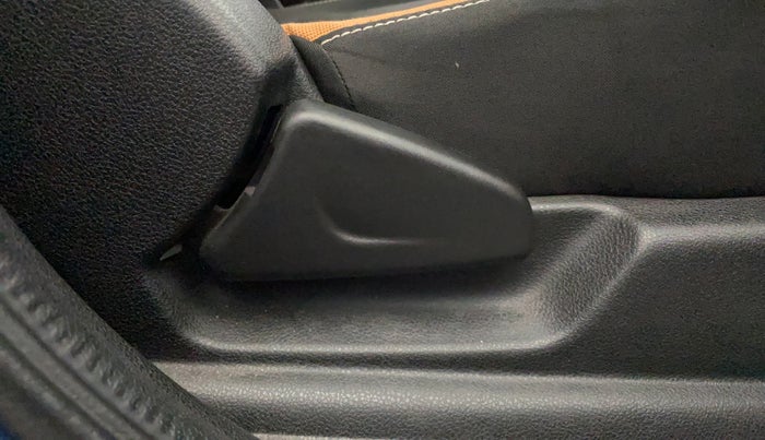 2020 Renault Kwid CLIMBER 1.0 (O), Petrol, Manual, 56,092 km, Driver Side Adjustment Panel