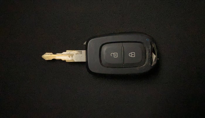 2020 Renault Kwid CLIMBER 1.0 (O), Petrol, Manual, 56,092 km, Key Close Up