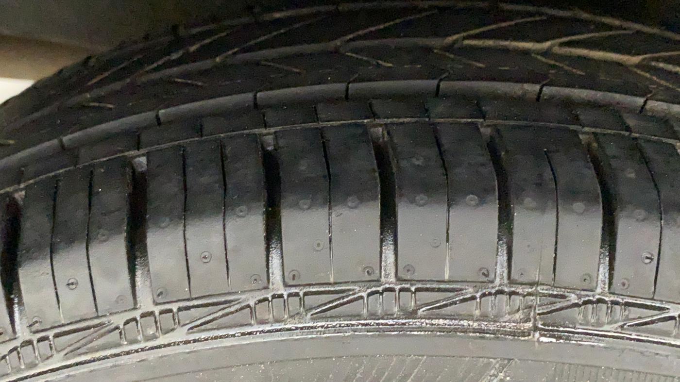 2018 Datsun Go Plus A (O), CNG, Manual, 46,512 km, Right Rear Tyre Tread