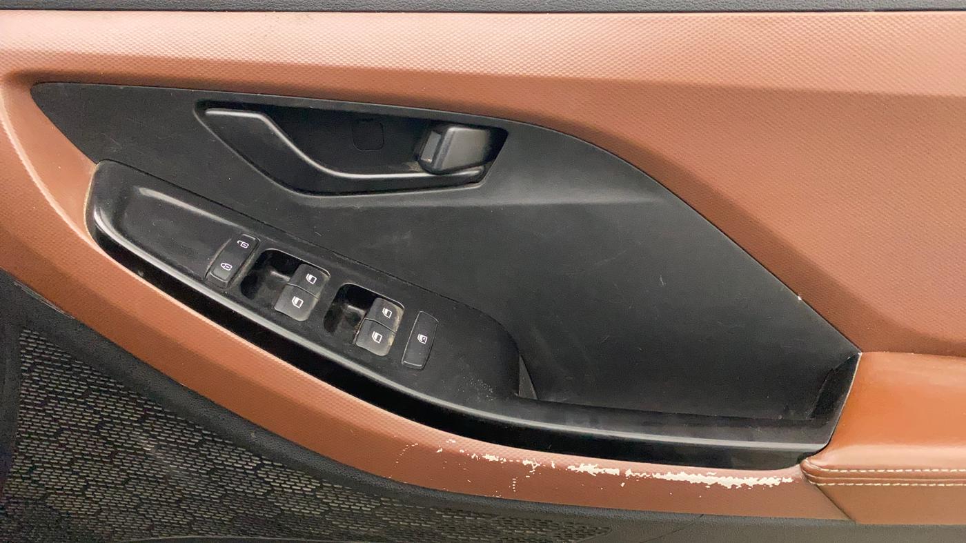 2022 Hyundai Creta E 1.5 DIESEL, Diesel, Manual, 64,211 km, Driver Side Door Panels Control