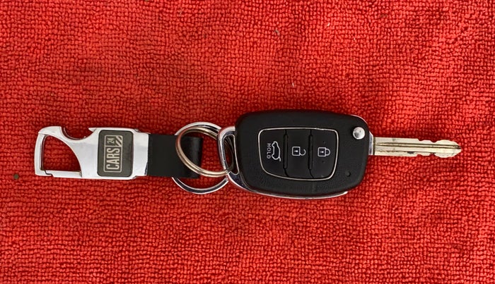 2018 Hyundai Elite i20 SPORTZ 1.2, Petrol, Manual, 41,245 km, Key Close Up