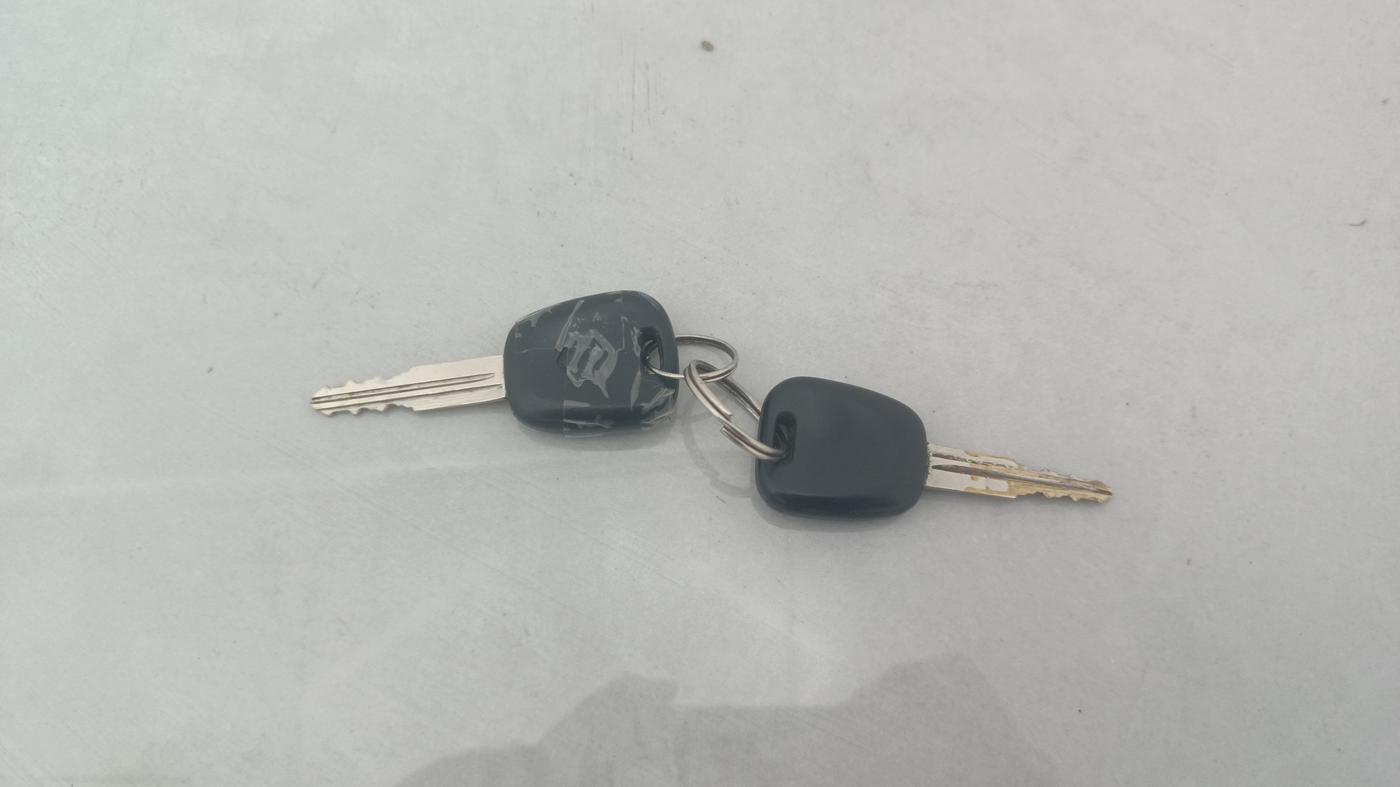 2016 Maruti Alto K10 VXI, Petrol, Manual, 43,407 km, Key Close Up
