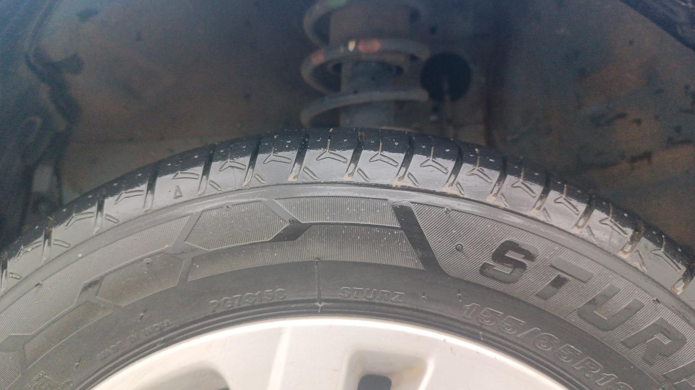 2016 Maruti Alto K10 VXI, Petrol, Manual, 43,407 km, Left Front Tyre Tread