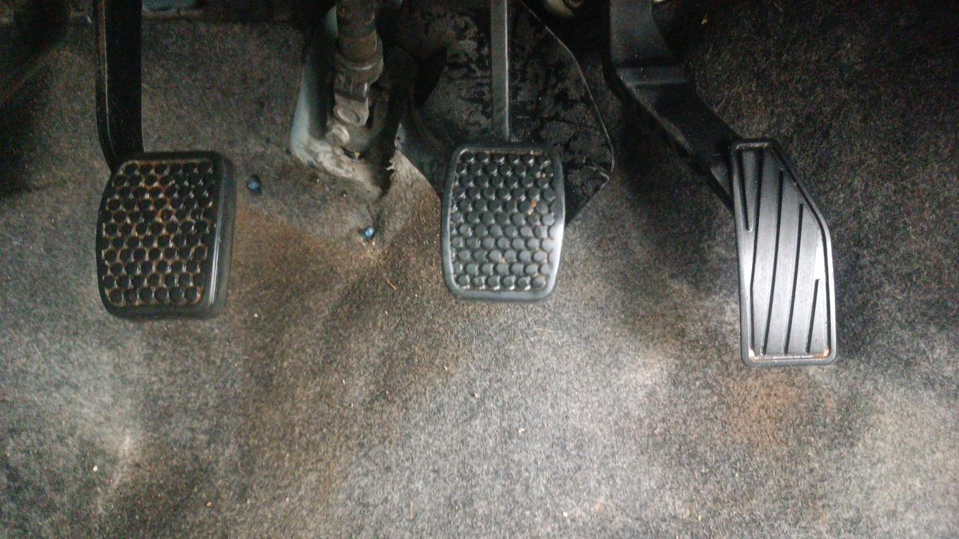 2016 Maruti Alto K10 VXI, Petrol, Manual, 43,407 km, Pedals