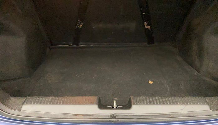 2018 Maruti Dzire VDI, Diesel, Manual, 1,20,237 km, Boot Inside