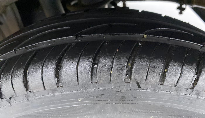 2019 Maruti Alto 800 LXI, Petrol, Manual, 51,247 km, Left Rear Tyre Tread