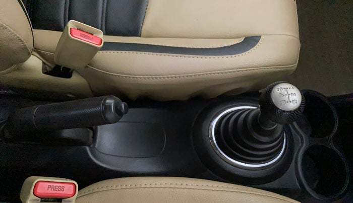2018 Honda Amaze 1.2L I-VTEC S OPT, CNG, Manual, 33,454 km, Gear Lever