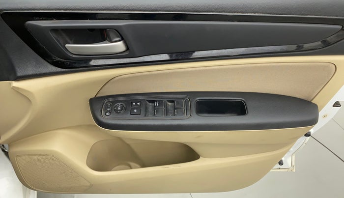 2019 Honda Amaze 1.2L I-VTEC S, Petrol, Manual, 22,572 km, Driver Side Door Panels Control