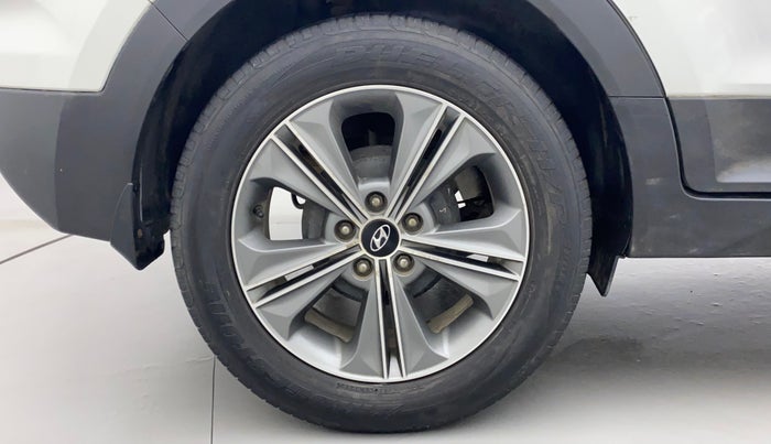 2017 Hyundai Creta SX PLUS 1.6 PETROL DUAL TONE, Petrol, Manual, 56,111 km, Right Rear Wheel