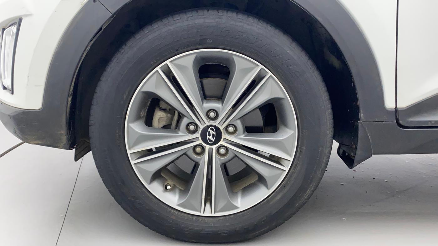 2017 Hyundai Creta SX PLUS 1.6 PETROL DUAL TONE, Petrol, Manual, 56,111 km, Left Front Wheel