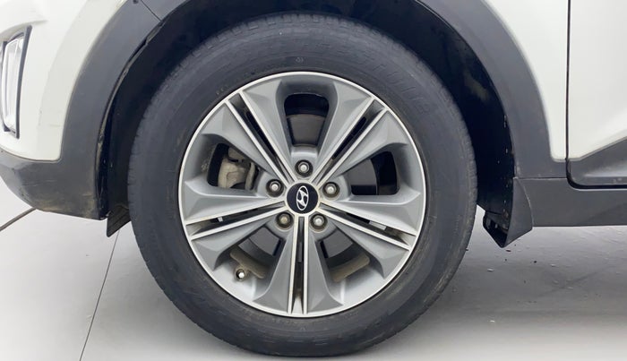 2017 Hyundai Creta SX PLUS 1.6 PETROL DUAL TONE, Petrol, Manual, 56,111 km, Left Front Wheel