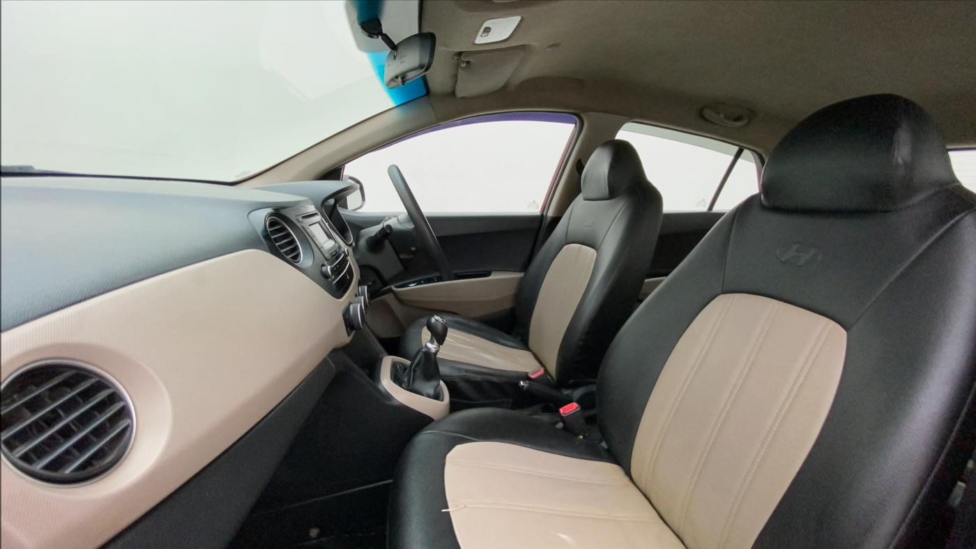 2016 Hyundai Grand i10 SPORTZ 1.2 KAPPA VTVT, Petrol, Manual, 82,571 km, Right Side Front Door Cabin