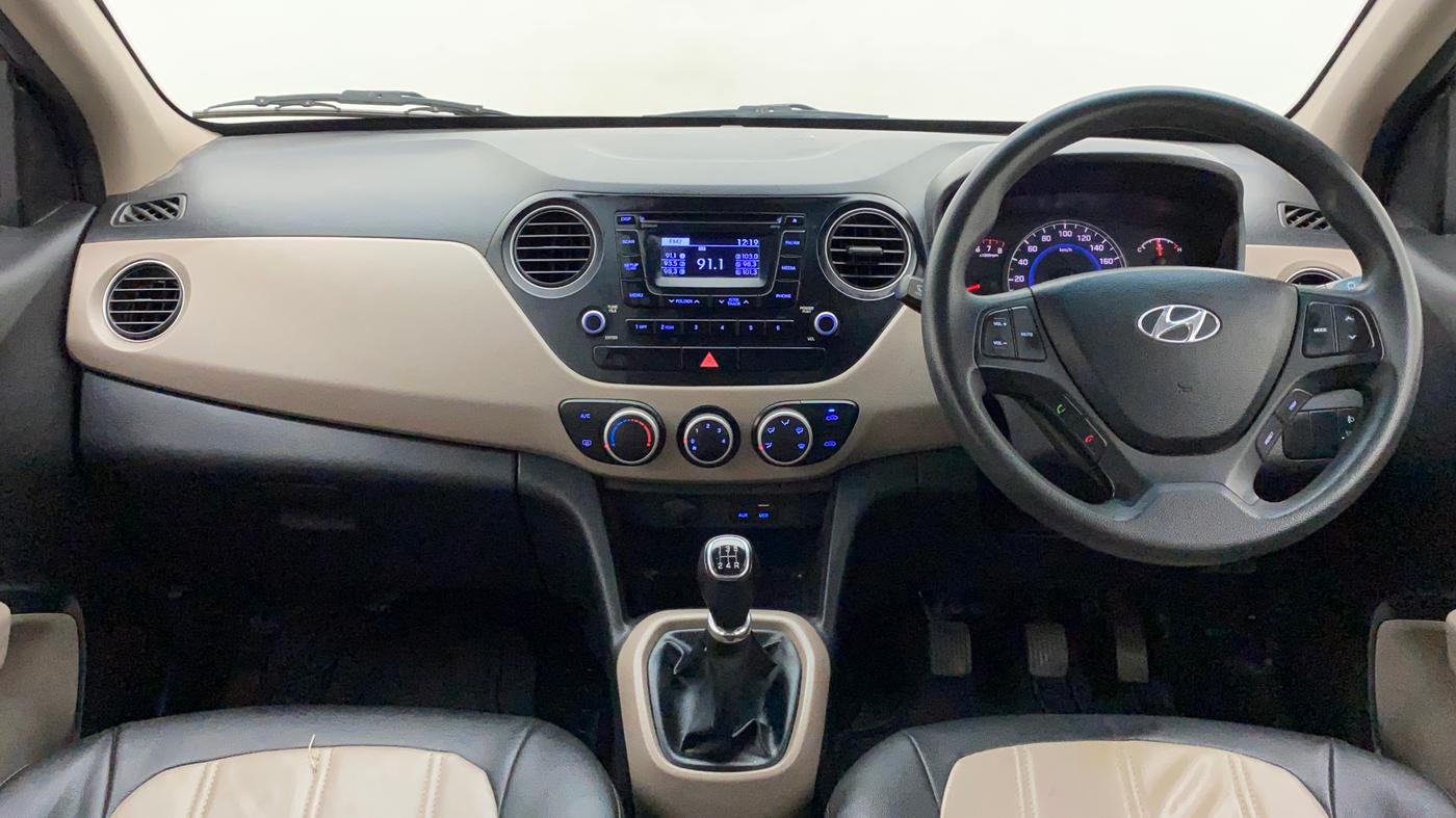 2016 Hyundai Grand i10 SPORTZ 1.2 KAPPA VTVT, Petrol, Manual, 82,571 km, Dashboard
