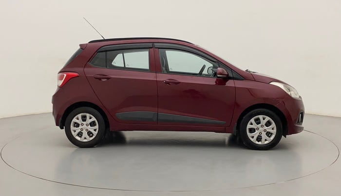 2016 Hyundai Grand i10 SPORTZ 1.2 KAPPA VTVT, Petrol, Manual, 82,571 km, Right Side View