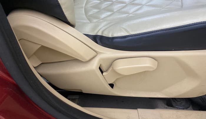 2017 Ford Figo Aspire TITANIUM 1.2 PETROL, Petrol, Manual, 56,731 km, Driver Side Adjustment Panel