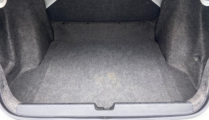 2016 Honda City V MT PETROL, Petrol, Manual, 62,146 km, Boot Inside