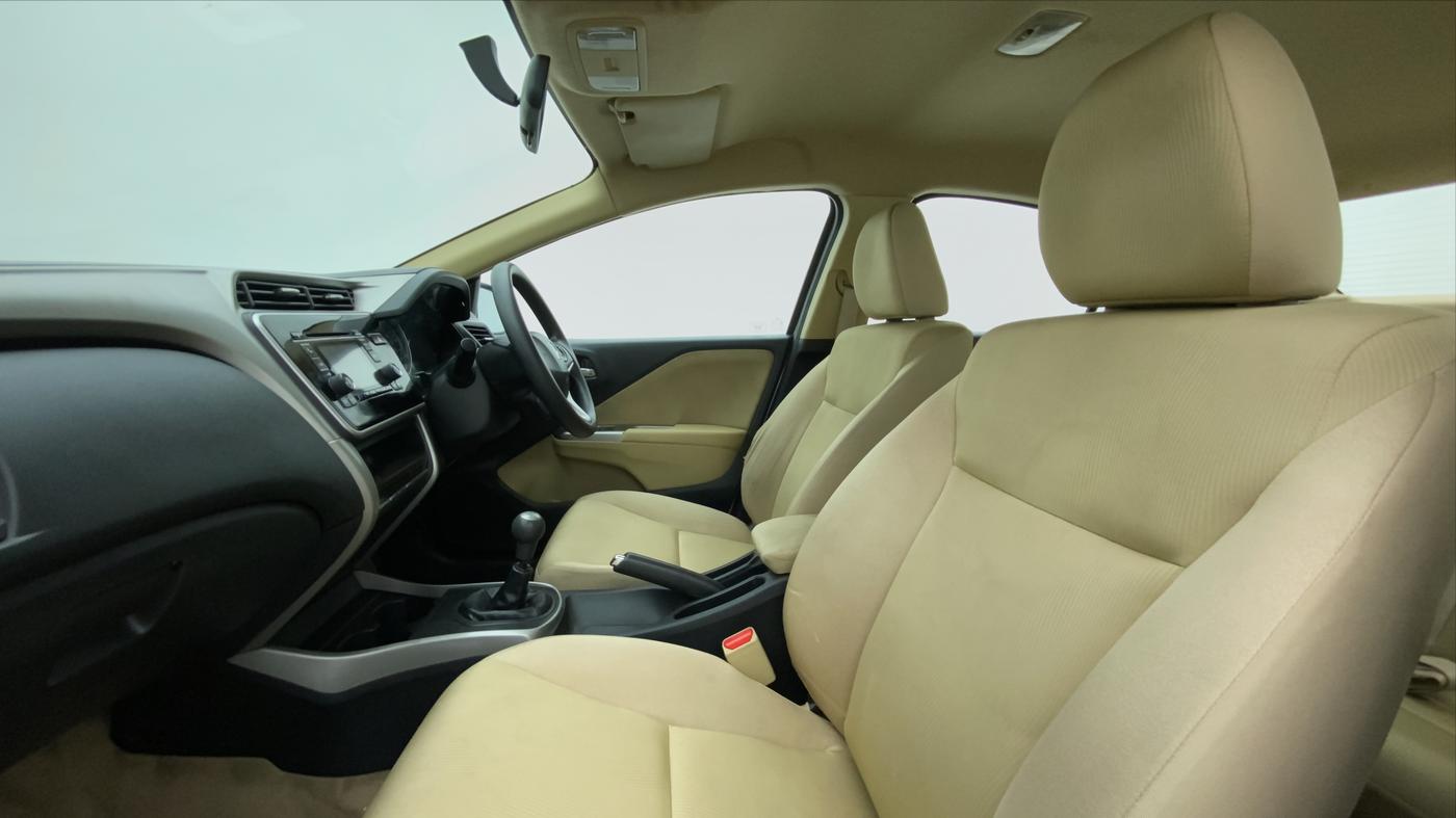 2016 Honda City V MT PETROL, Petrol, Manual, 62,146 km, Right Side Front Door Cabin