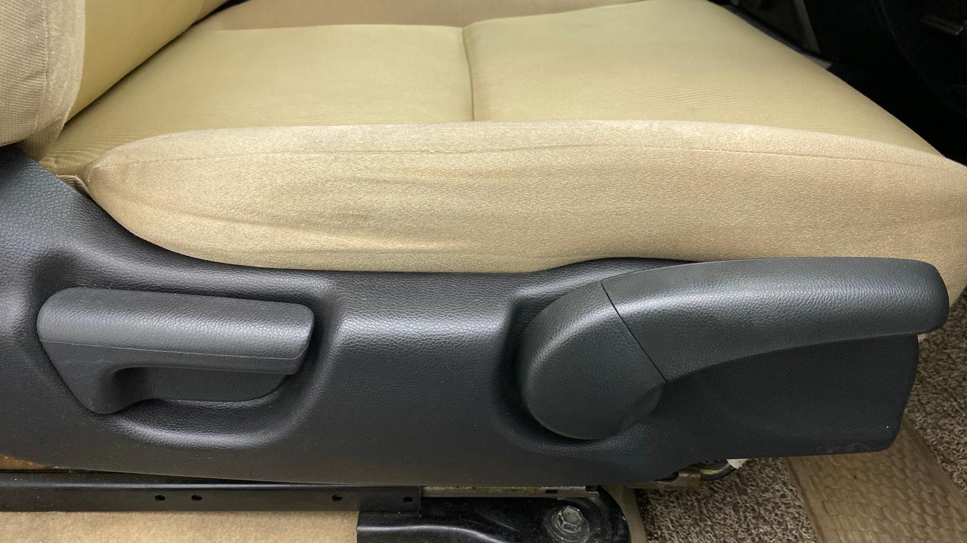 2016 Honda City V MT PETROL, Petrol, Manual, 62,146 km, Driver Side Adjustment Panel