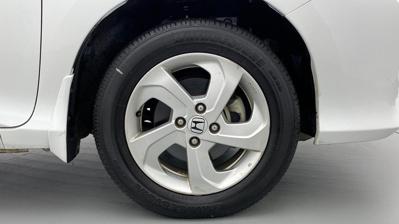 2016 Honda City V MT PETROL, Petrol, Manual, 62,146 km, Right Front Wheel