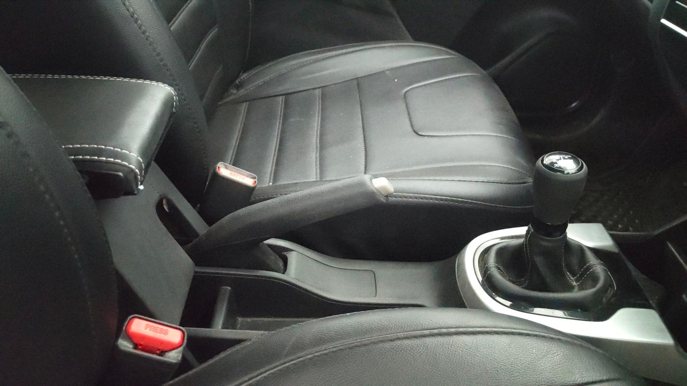 2021 Honda WR-V 1.2L I-VTEC SV MT, Petrol, Manual, 50,220 km, Gear Lever